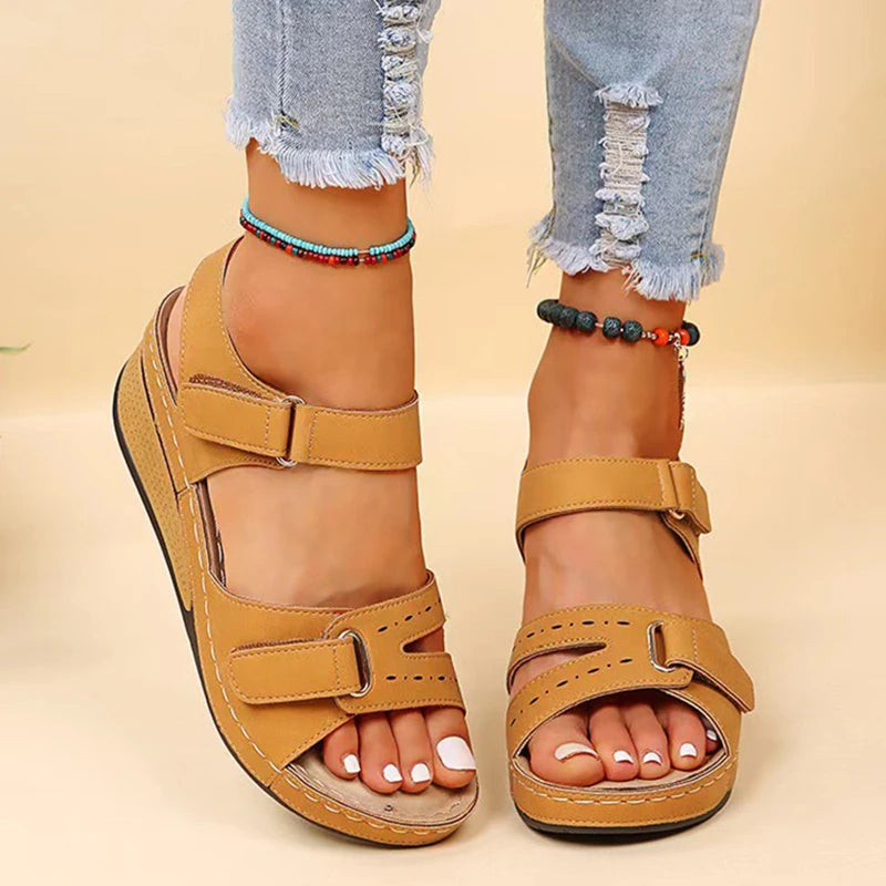 Fashionable Open Toe Women's Sandals: Summer Outdoor Solid Color Wedges with Buckle, Women's Footwear Zapatos De Mujer